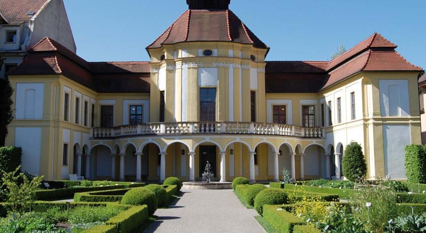 Hotel Ara Classic