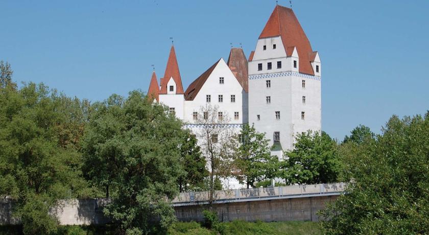 Ara Classic Hotel 3*